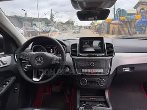 Mercedes-Benz GLE-Class 2017 Black