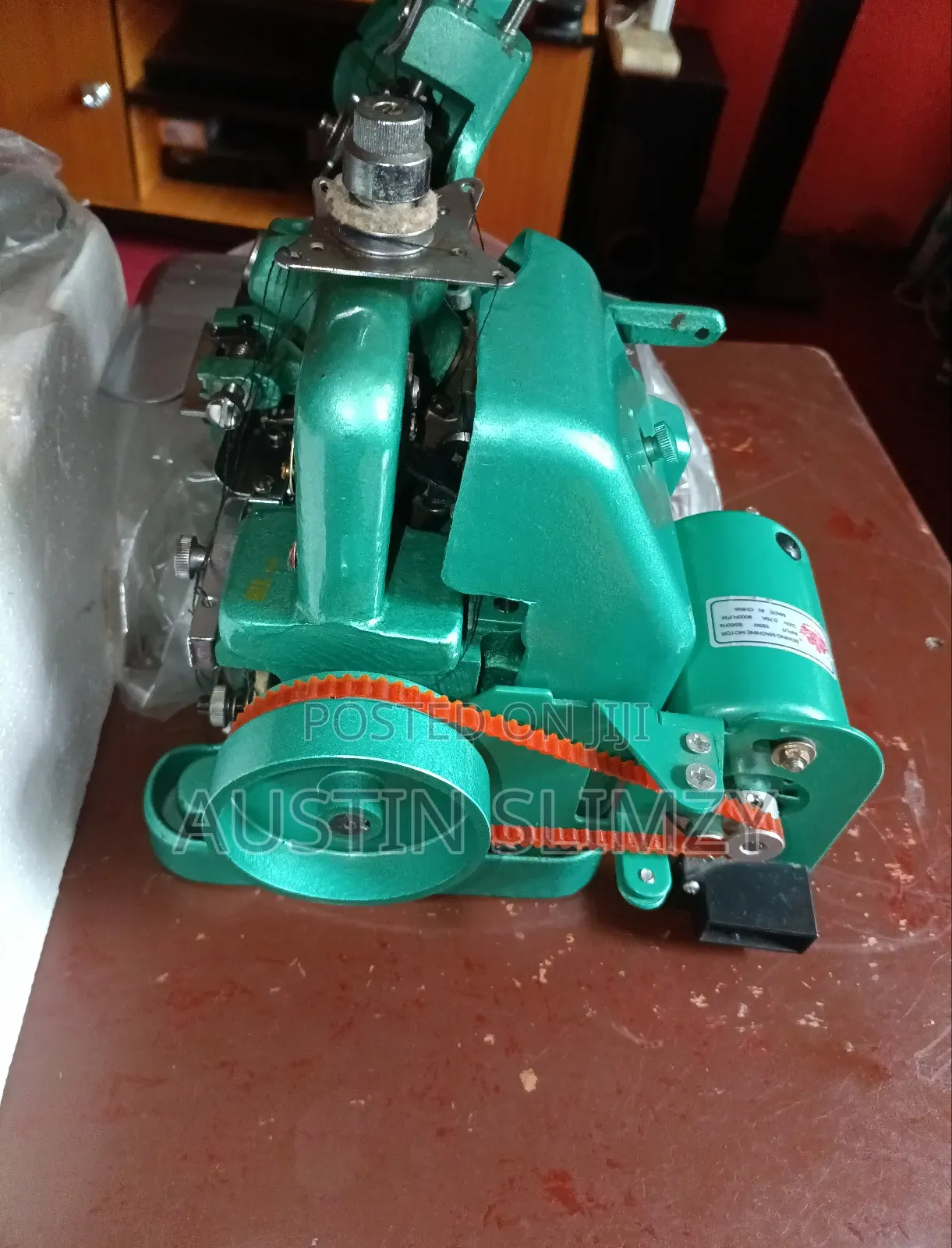 Overlock Sewing Machine