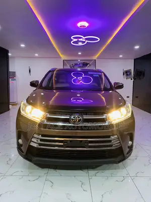 Toyota Highlander 2017 Brown