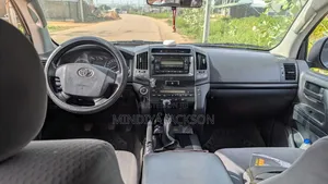 Toyota Land Cruiser 2013 Black