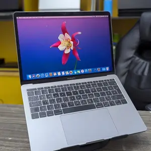 Laptop Apple MacBook Pro 2017 16GB Intel Core i5 SSD 256GB