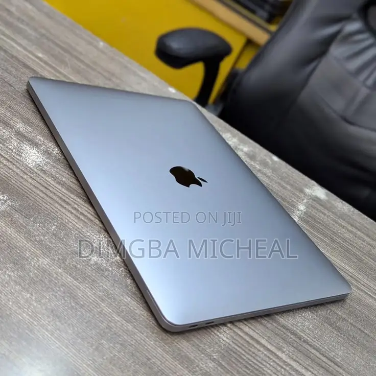 Laptop Apple MacBook Pro 2017 16GB Intel Core i5 SSD 256GB