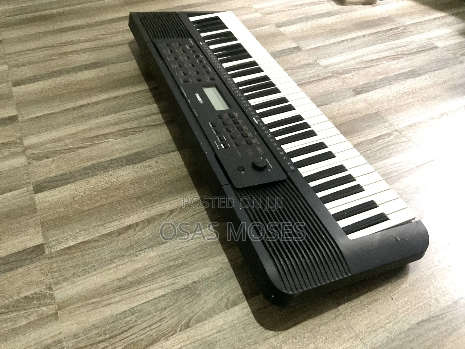 Yamaha Digital Keyboard PSR-E273
