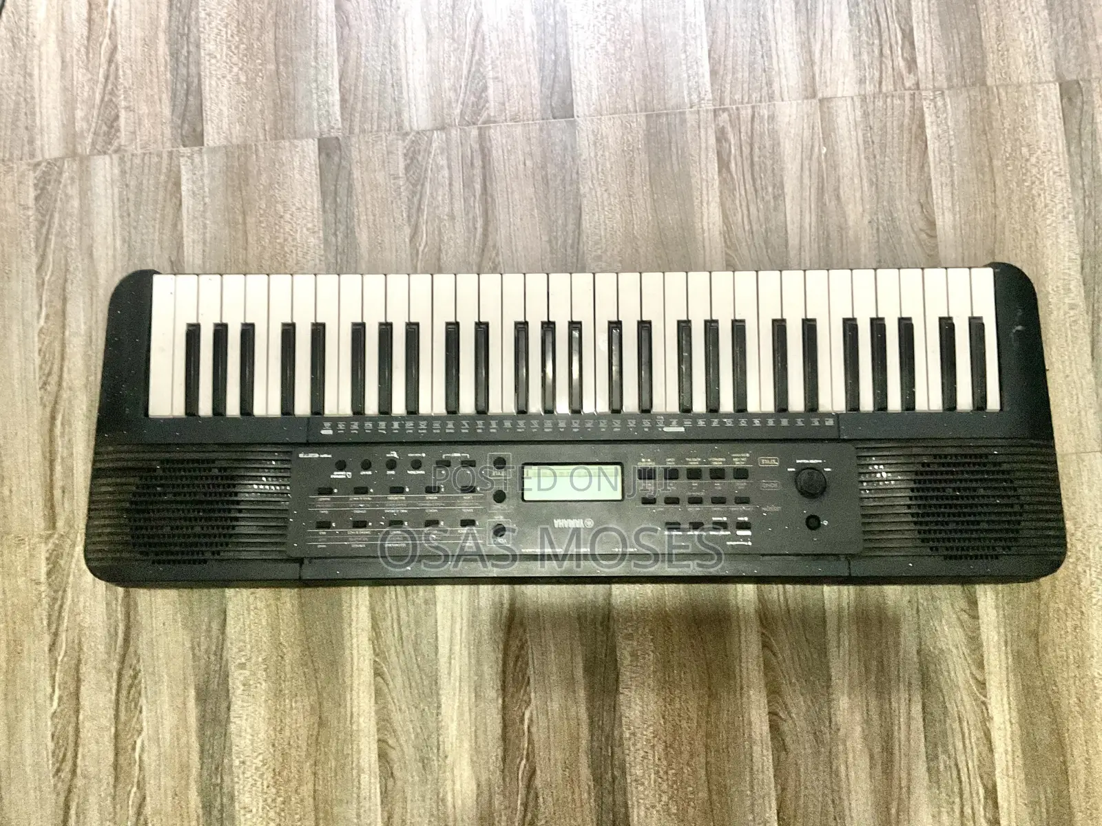 Yamaha Digital Keyboard PSR-E273