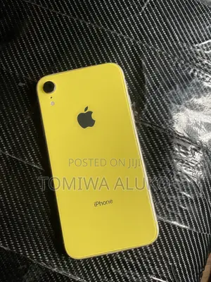 Apple iPhone XR 64 GB Yellow