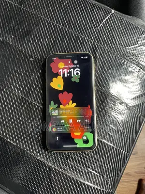 Apple iPhone XR 64 GB Yellow