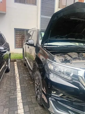 Toyota Land Cruiser Prado 2.7 2022 Black