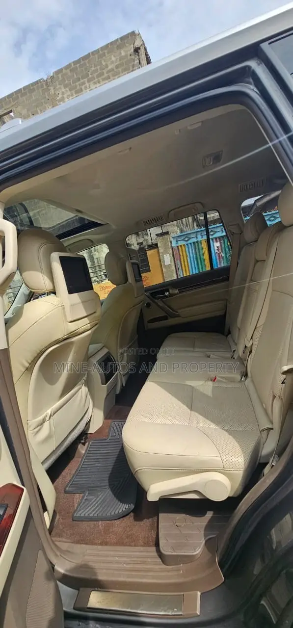 Lexus GX 460 2010 Gray