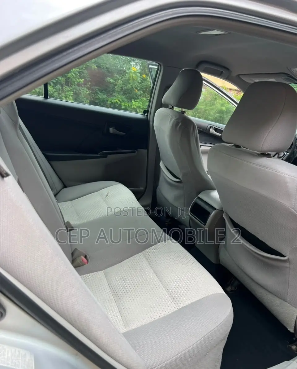 Toyota Camry 2012 Silver