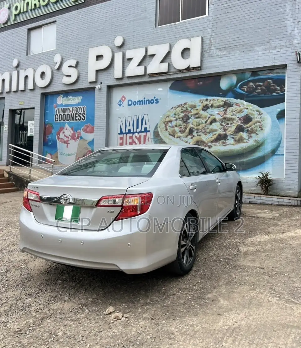 Toyota Camry 2012 Silver
