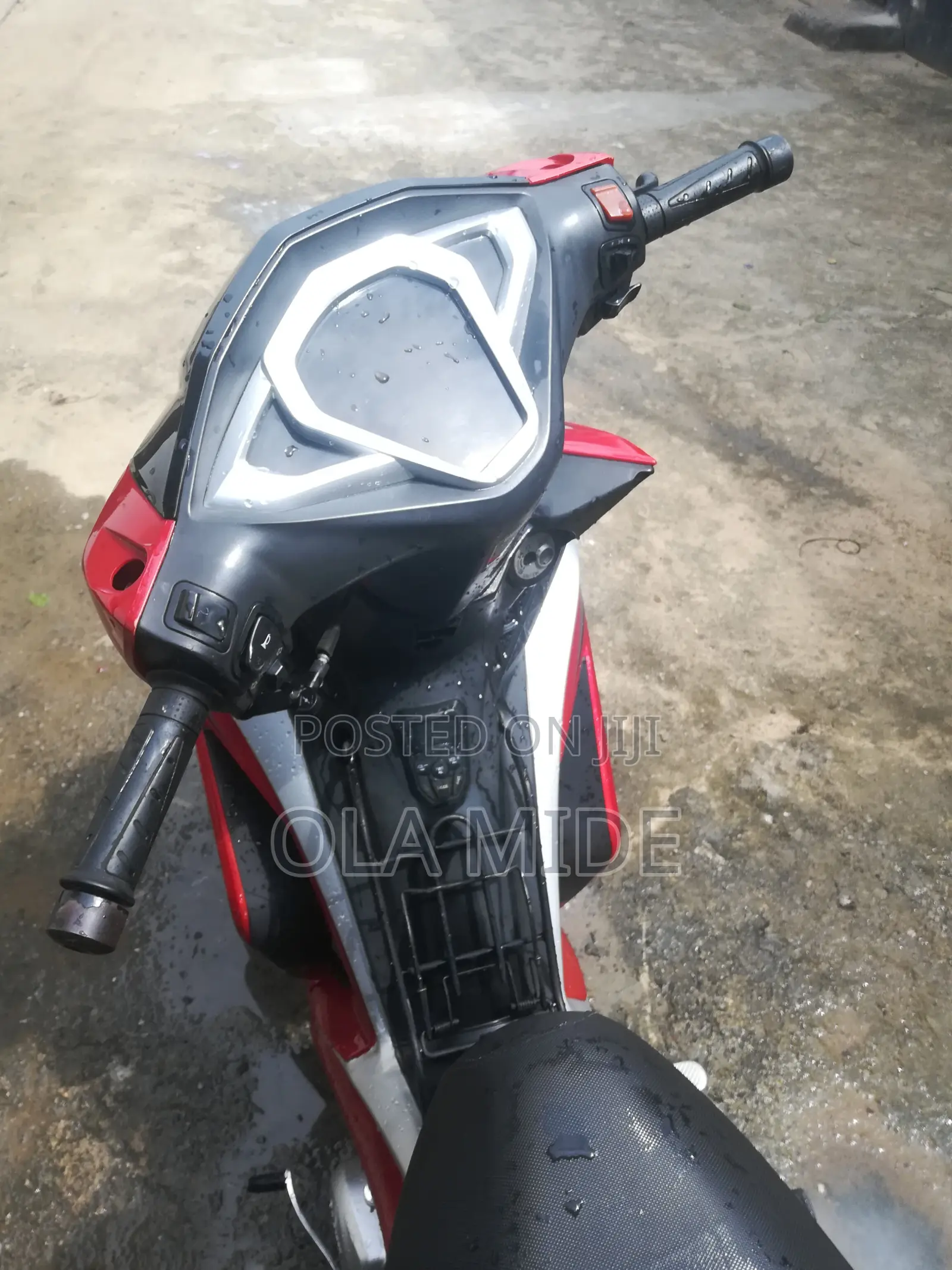 Kymstone Husky 2023 Red