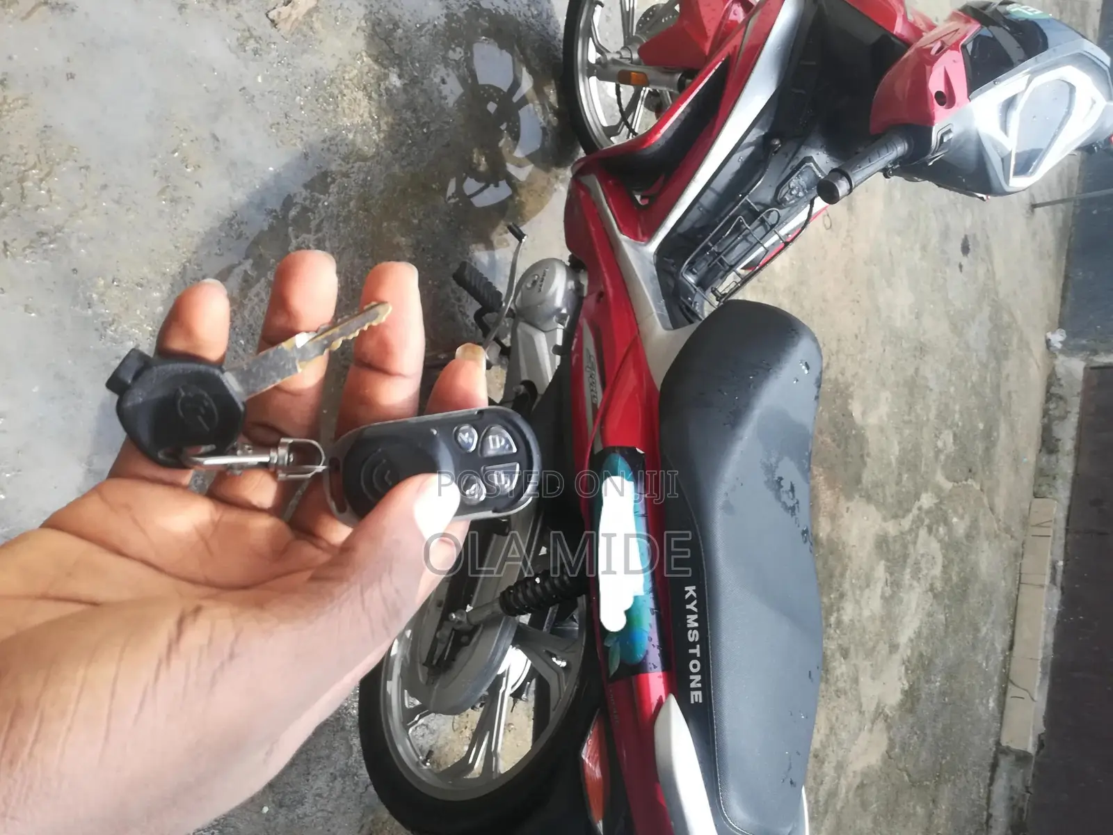 Kymstone Husky 2023 Red