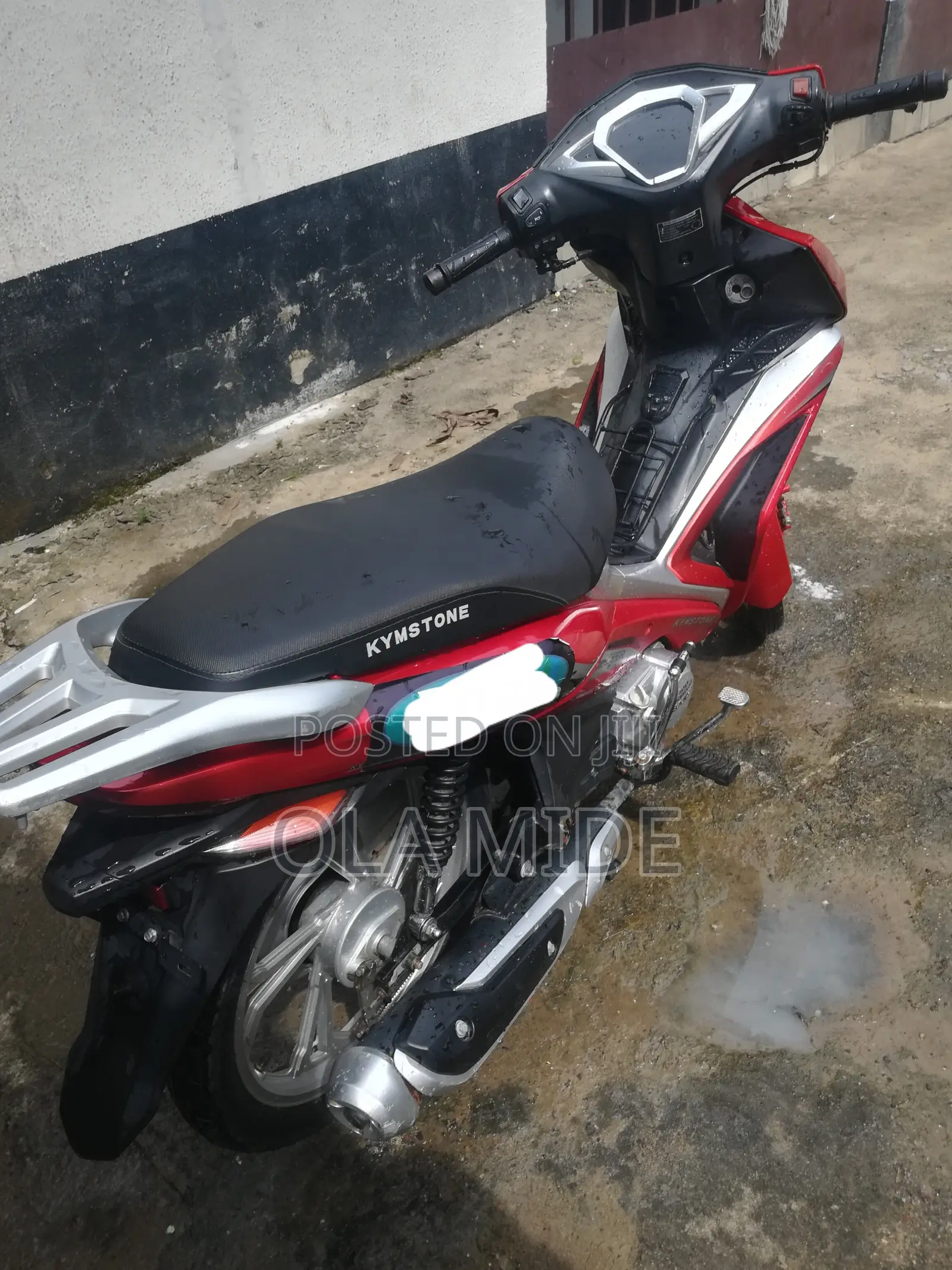 Kymstone Husky 2023 Red