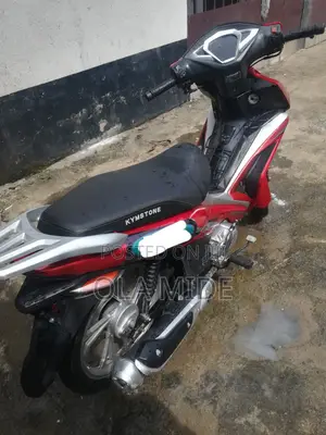 Kymstone Husky 2023 Red