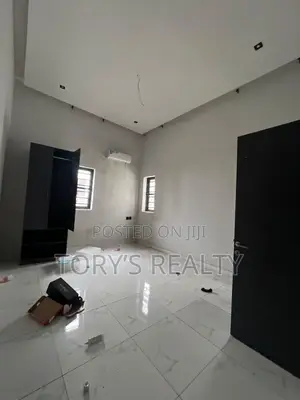 3bdrm Bungalow in Abraham Adesanya Estate for rent