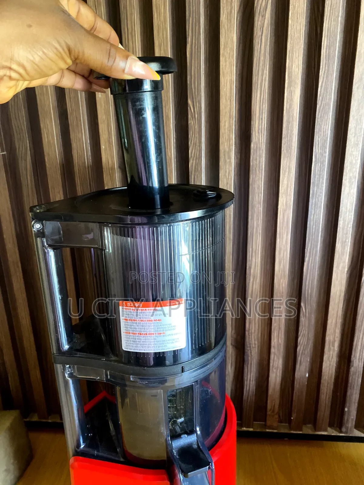 Hurom Slow Juicer With Big Feeder