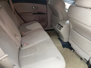 Toyota Venza LE 2010 Gold