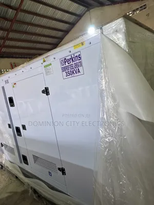 □■This Is Brand New Perkins England Diesel Soundproof Gen(350kva)