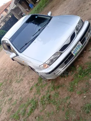 Nissan Altima 2000
