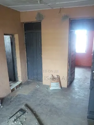 Mini Flat in Itire for rent