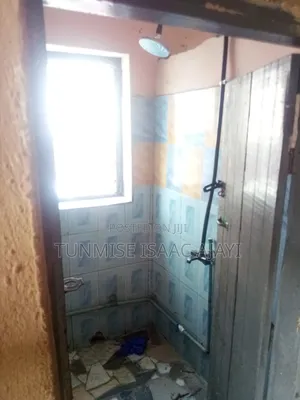 Mini Flat in Itire for rent
