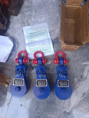 Snatch Block / Heavy Duty Pulleys( 2ton)