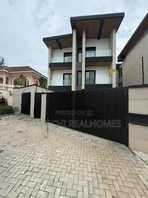 5bdrm Duplex in Banana Island for sale