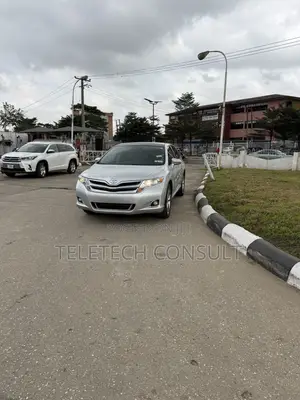Toyota Venza XLE AWD V6 2013 Silver