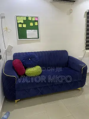 Office Couch With Throw Pillows