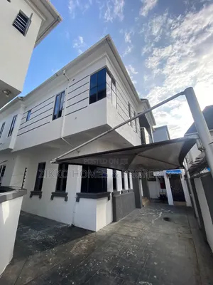 5bdrm Duplex in Chevron for rent