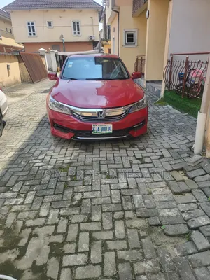Honda Accord Touring 4dr Sedan FWD (3.5L 6cyl 6A) 2013 Red
