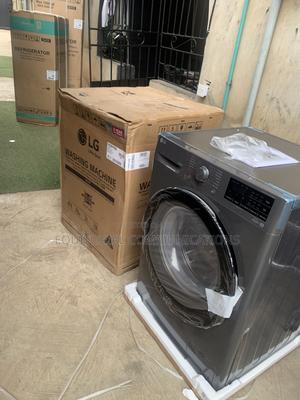 LG F4V3RYP6JE 10.5KG Automatic Front Load Washer