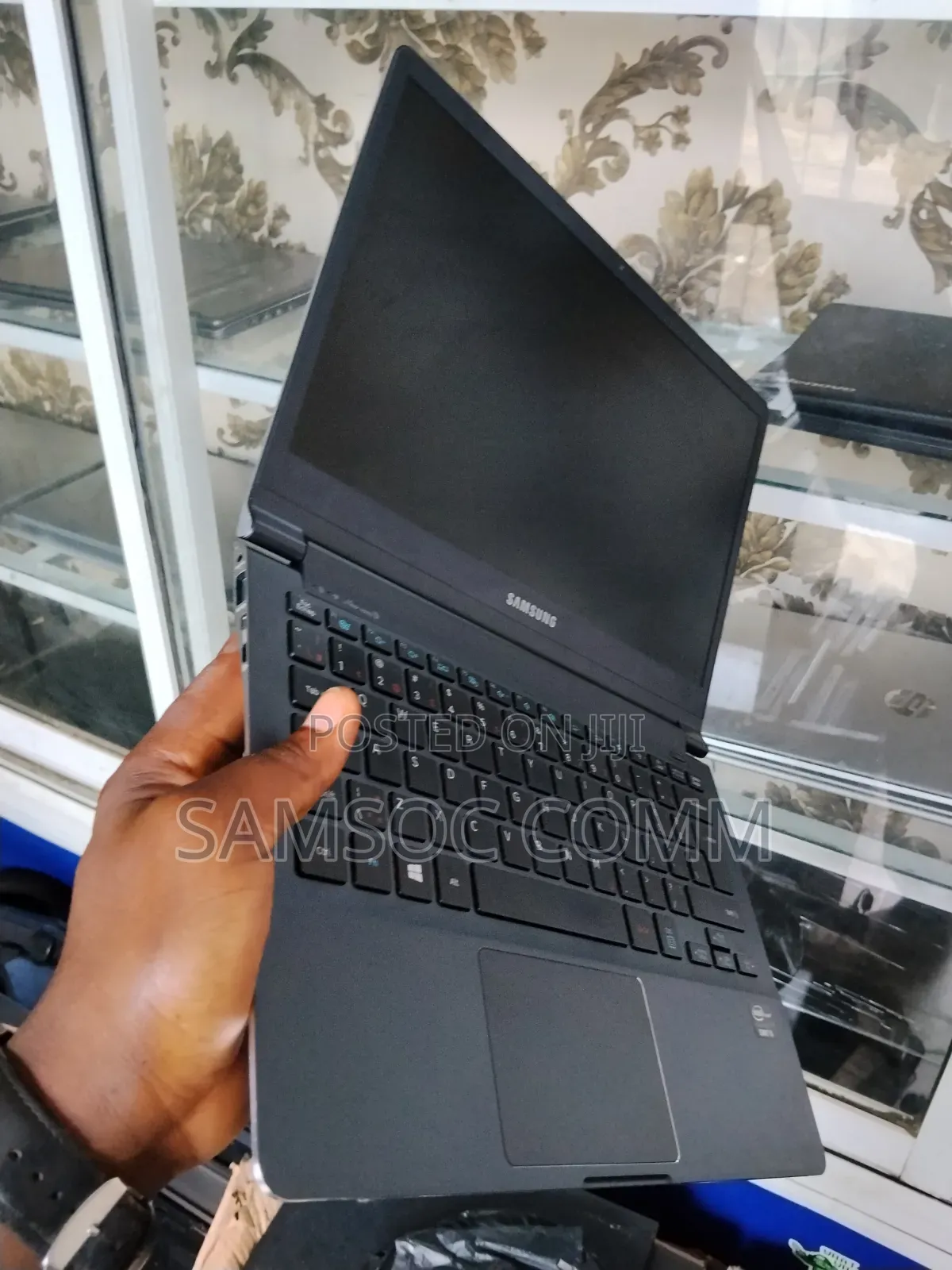 Laptop Samsung NP900X3C 4GB Intel SSD 128GB