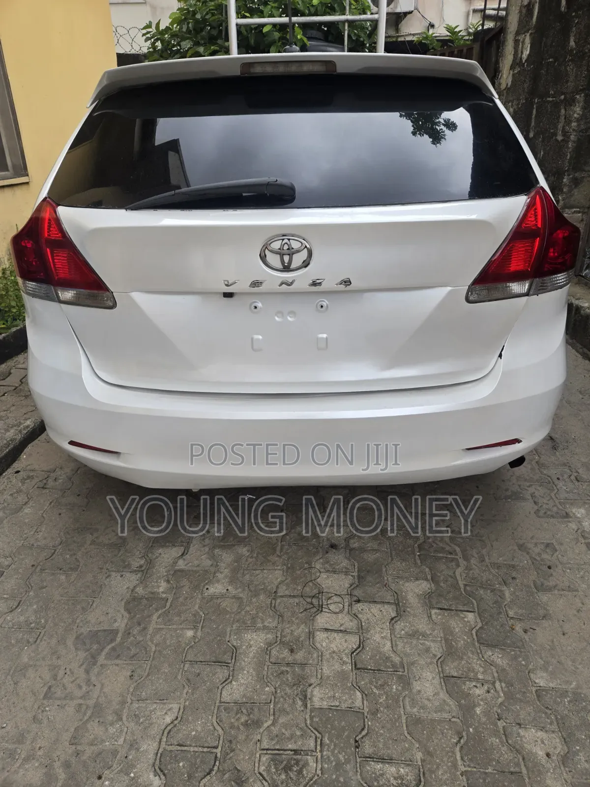 Toyota Venza 2012 White