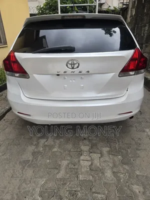 Toyota Venza 2012 White