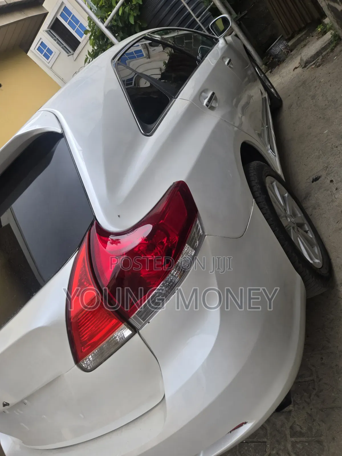 Toyota Venza 2012 White