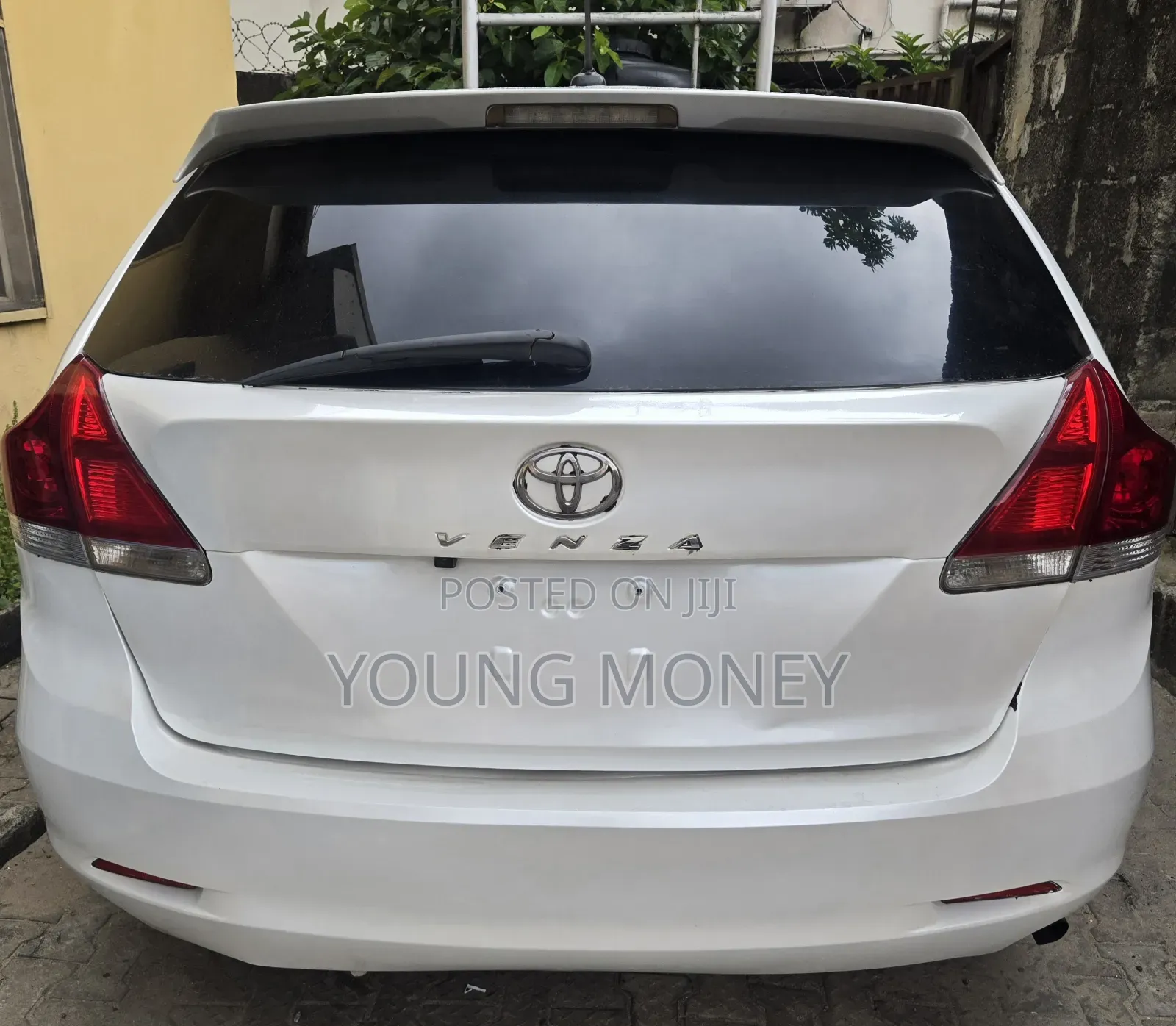 Toyota Venza 2012 White