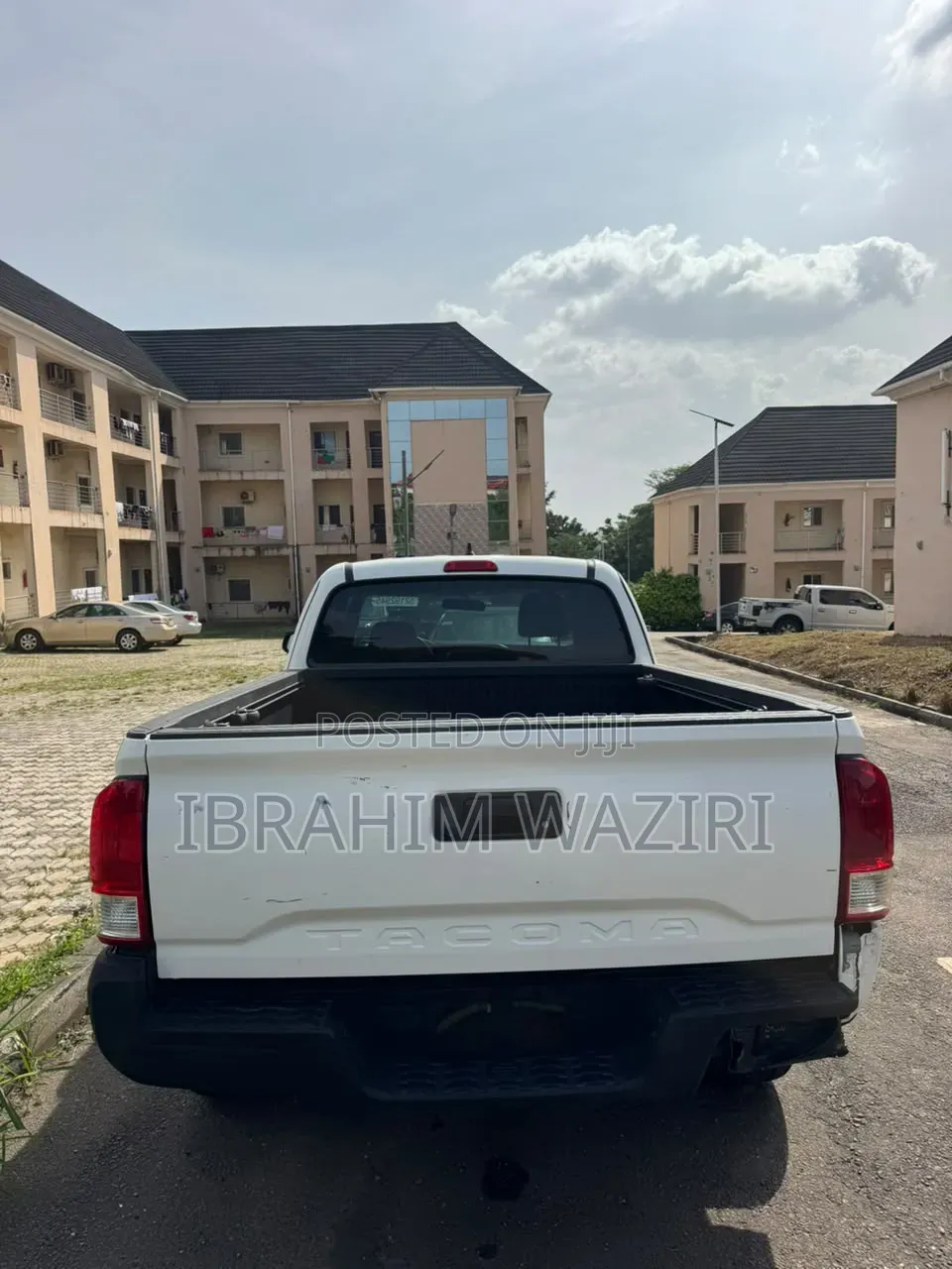 Toyota Tacoma 2017 White