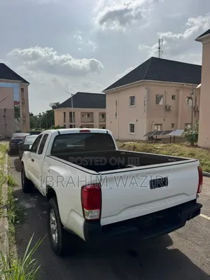Toyota Tacoma 2017 White