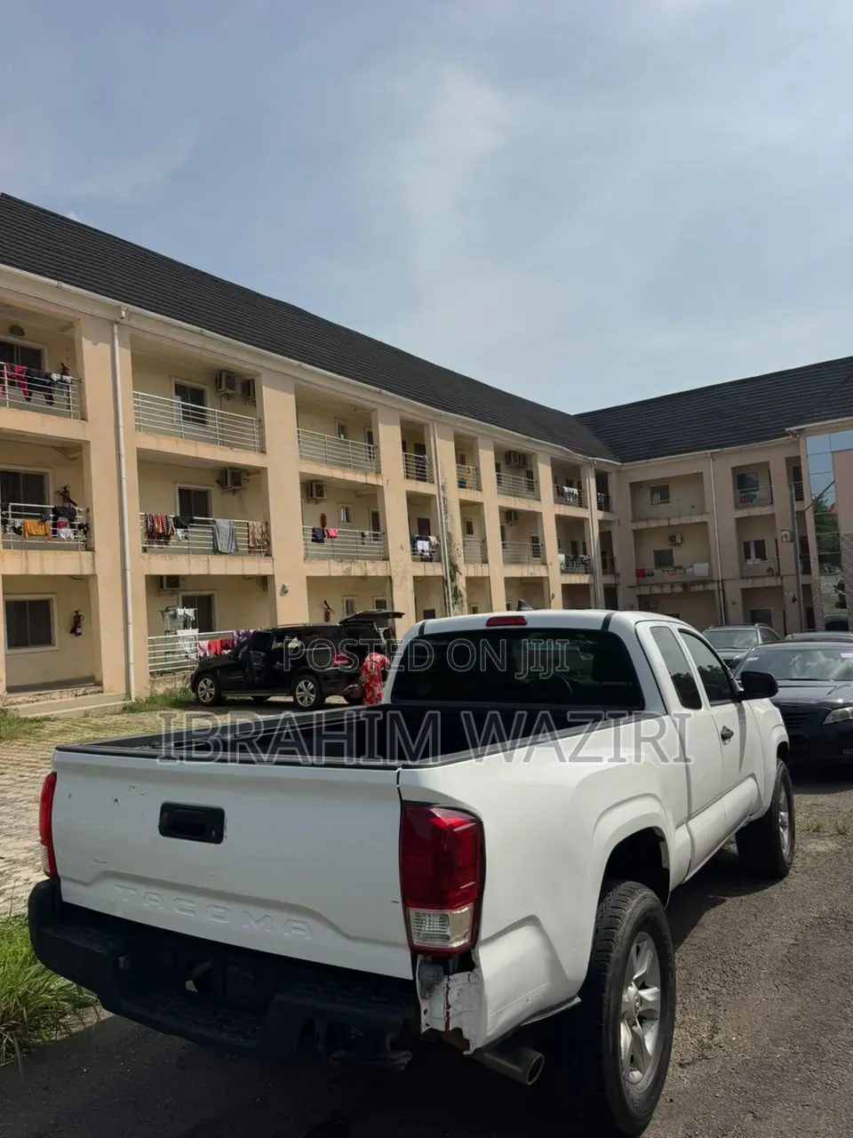 Toyota Tacoma 2017 White