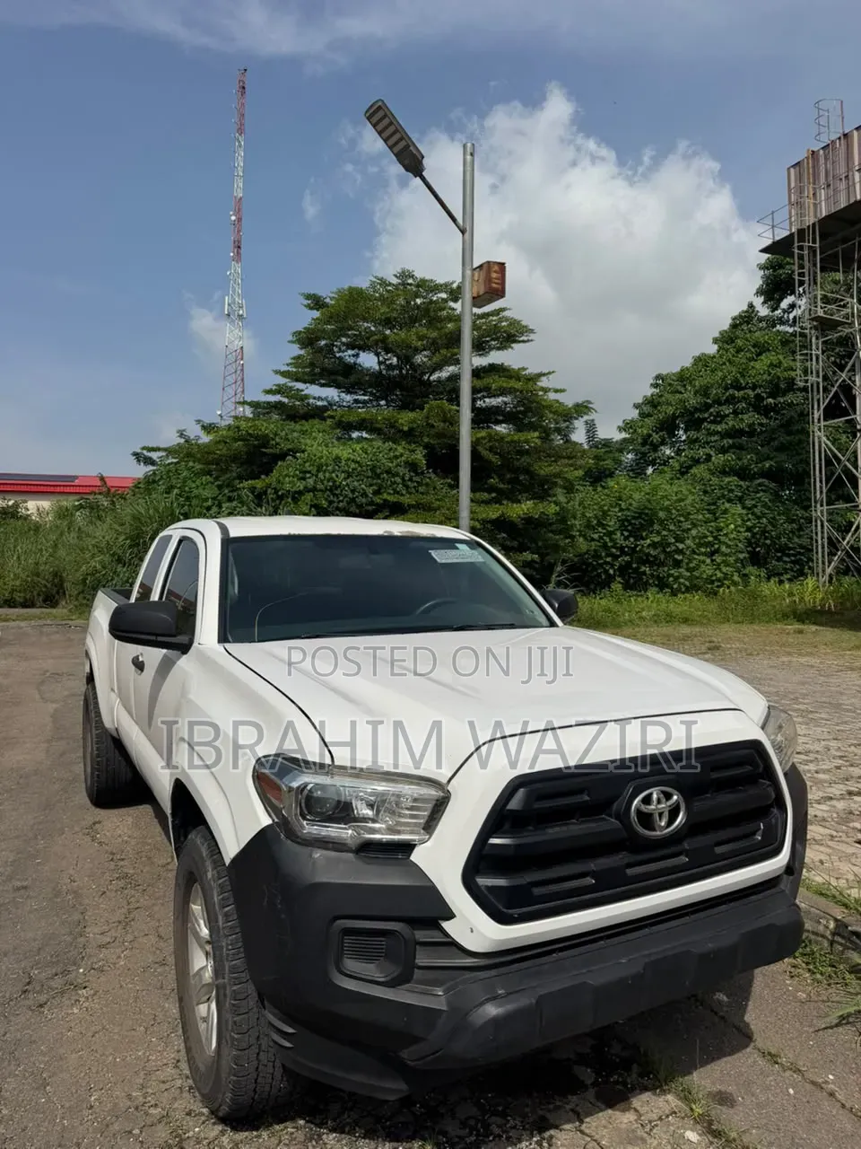 Toyota Tacoma 2017 White