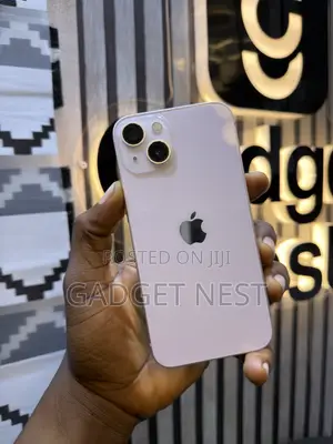Apple iPhone 13 128 GB Pink