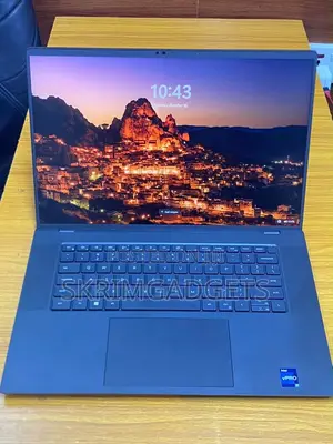 Laptop Dell Precision 5680 32GB Intel Core i7 SSD 512GB