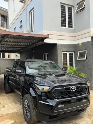 Toyota Tacoma 2025 Black