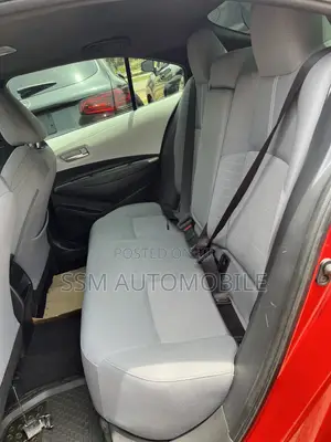 Toyota Corolla SE (1.8L 4cyl 6M) 2019 Red
