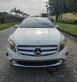 Mercedes-Benz GLA 250 2017 White