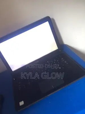 Laptop Dell Latitude 3380 4GB Intel Core i3 HDD 512GB