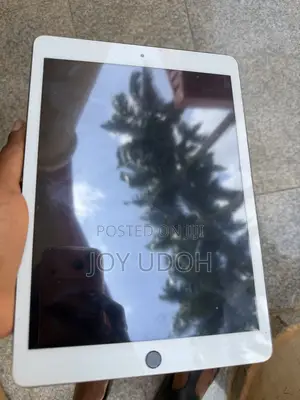 Apple iPad 10.2 (2021) 64 GB White