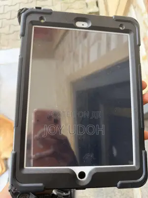 Apple iPad 10.2 (2021) 64 GB White
