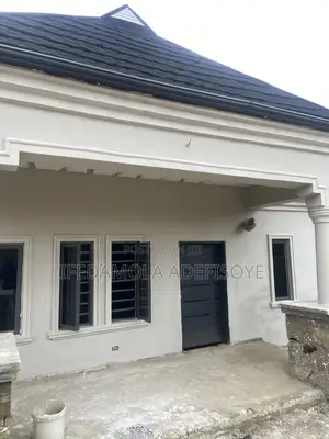 4bdrm Bungalow in Isokan Estate, Lagelu for sale